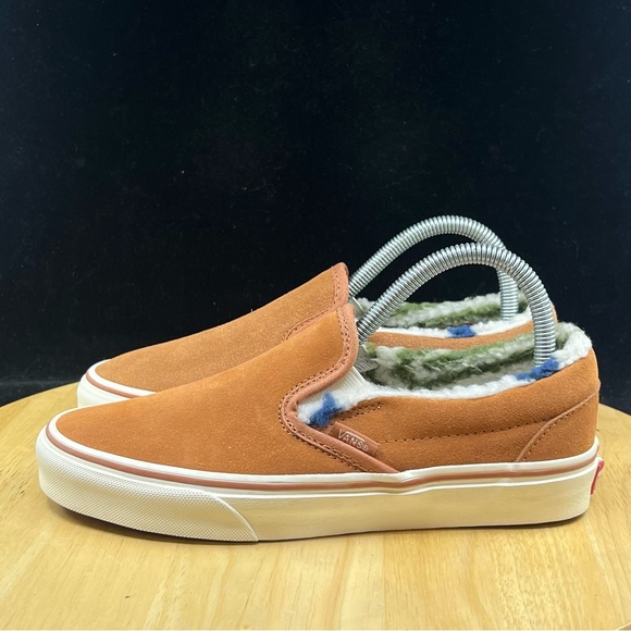 Vans low top slip on Tan/ Aztec print fur lined shoes Womens size 7 - Picture 6 of 10